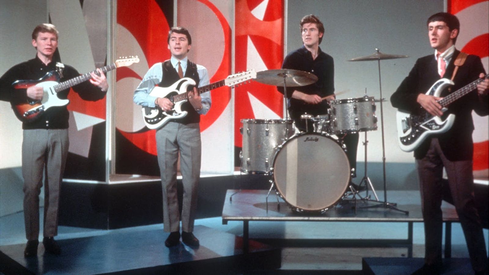 The Searchers review 66 years in rock for their last show at Glastonbury 2025