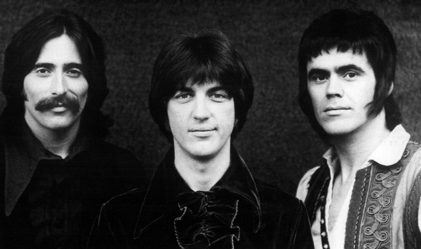 File:Three Dog Night 1969.JPG - Wikipedia