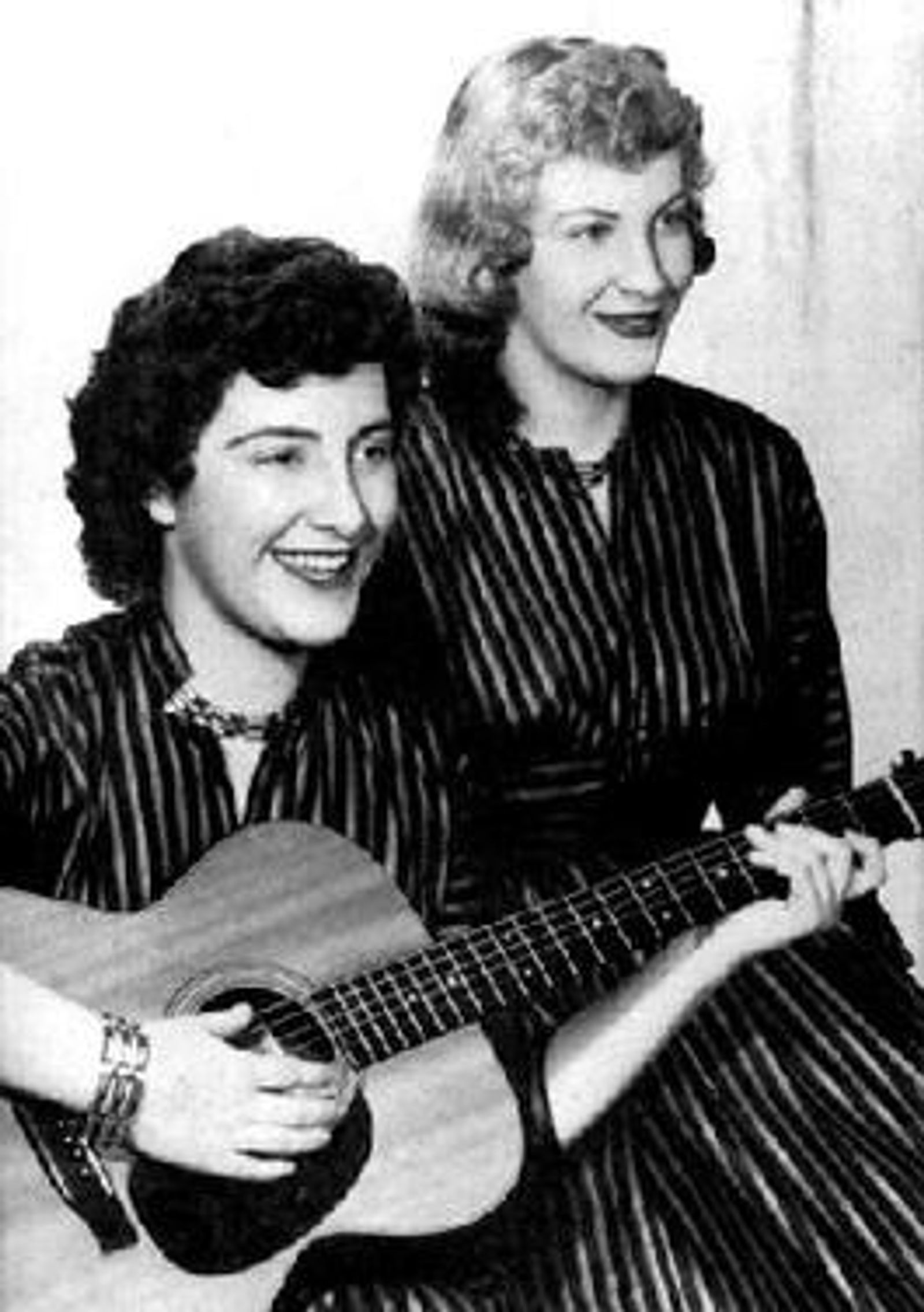 The Davis Sisters (country duo) - Wikipedia
