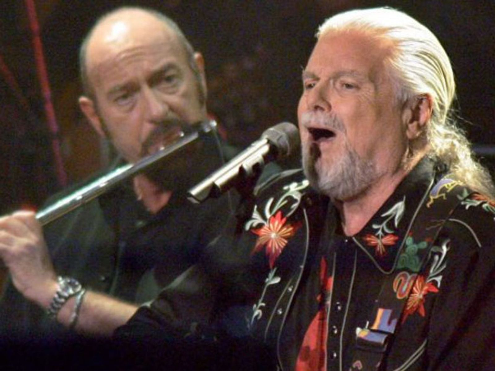 Folk singer Scott McKenzie, whose hit 'San Francisco' soundtracked the flower power movement, dies aged 73 | The Independent | The Independent