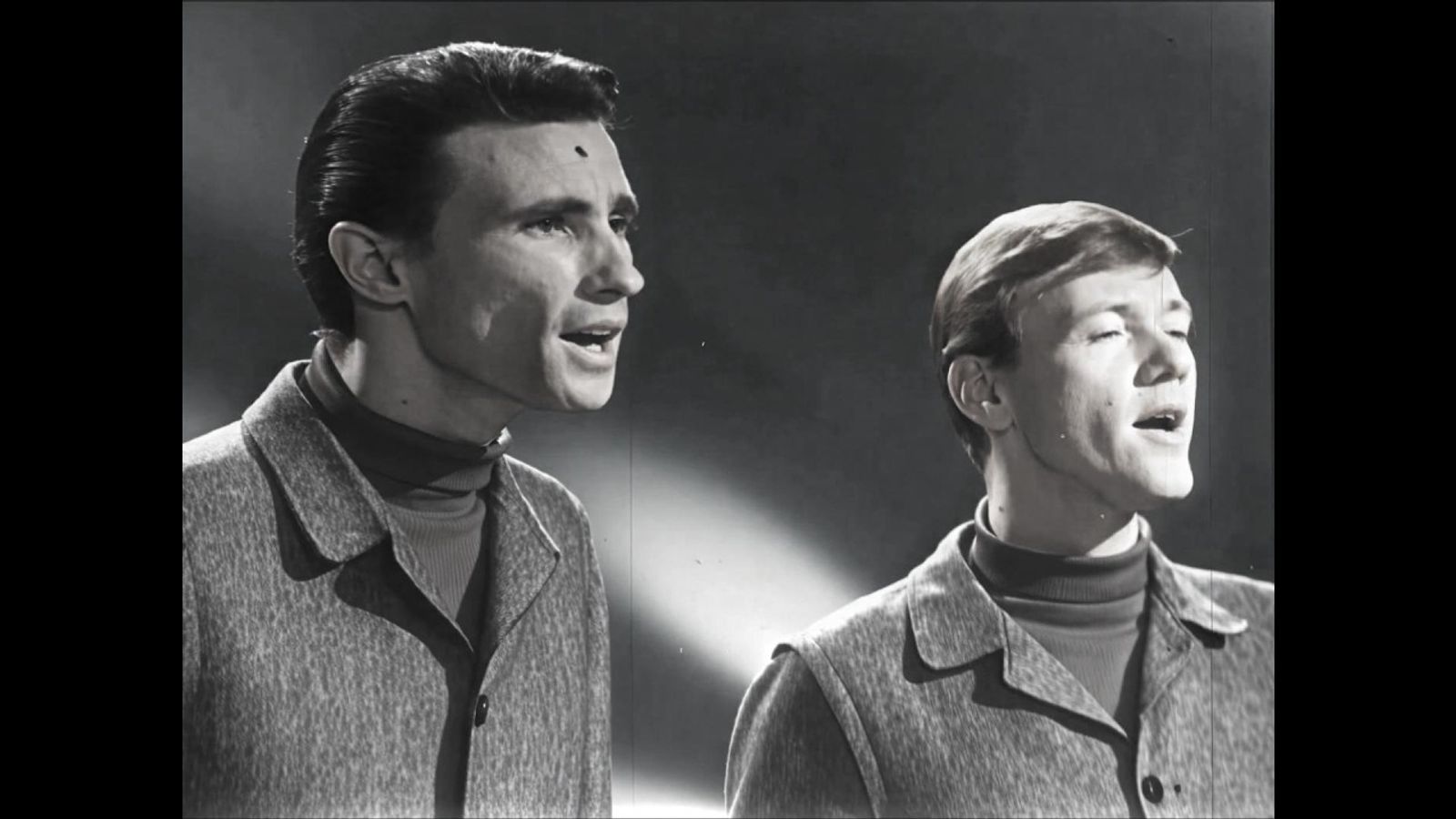 THE RIGHTEOUS BROTHERS 📀 You've Lost That Lovin' Feelin' {Stereo} 1964 - YouTube