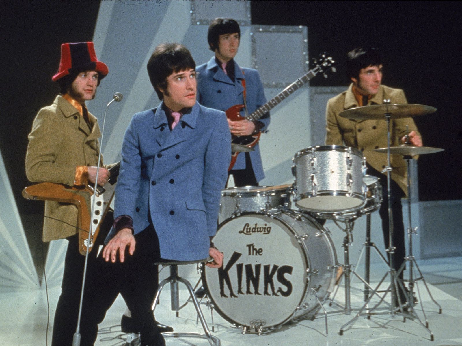 The Kinks: Ray and Dave Davies's 20 greatest songs, from Autumn Almanac to Lola | The Independent | The Independent