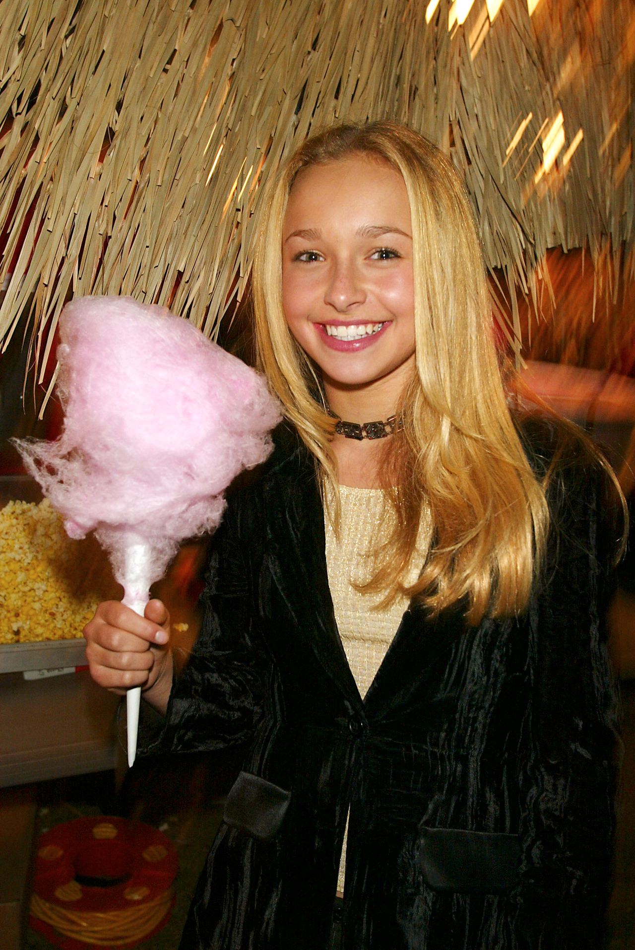 Hayden Panettiere faced extreme, life-threatening complications during the birth of her daughter. At this event, she enjoyed cotton candy at the "Scooby-Doo" DVD Launch Event "Escape From Spooky Island" on Roosevelt Island on October 9, 2002, in New York City, New York. | Source: Getty Images