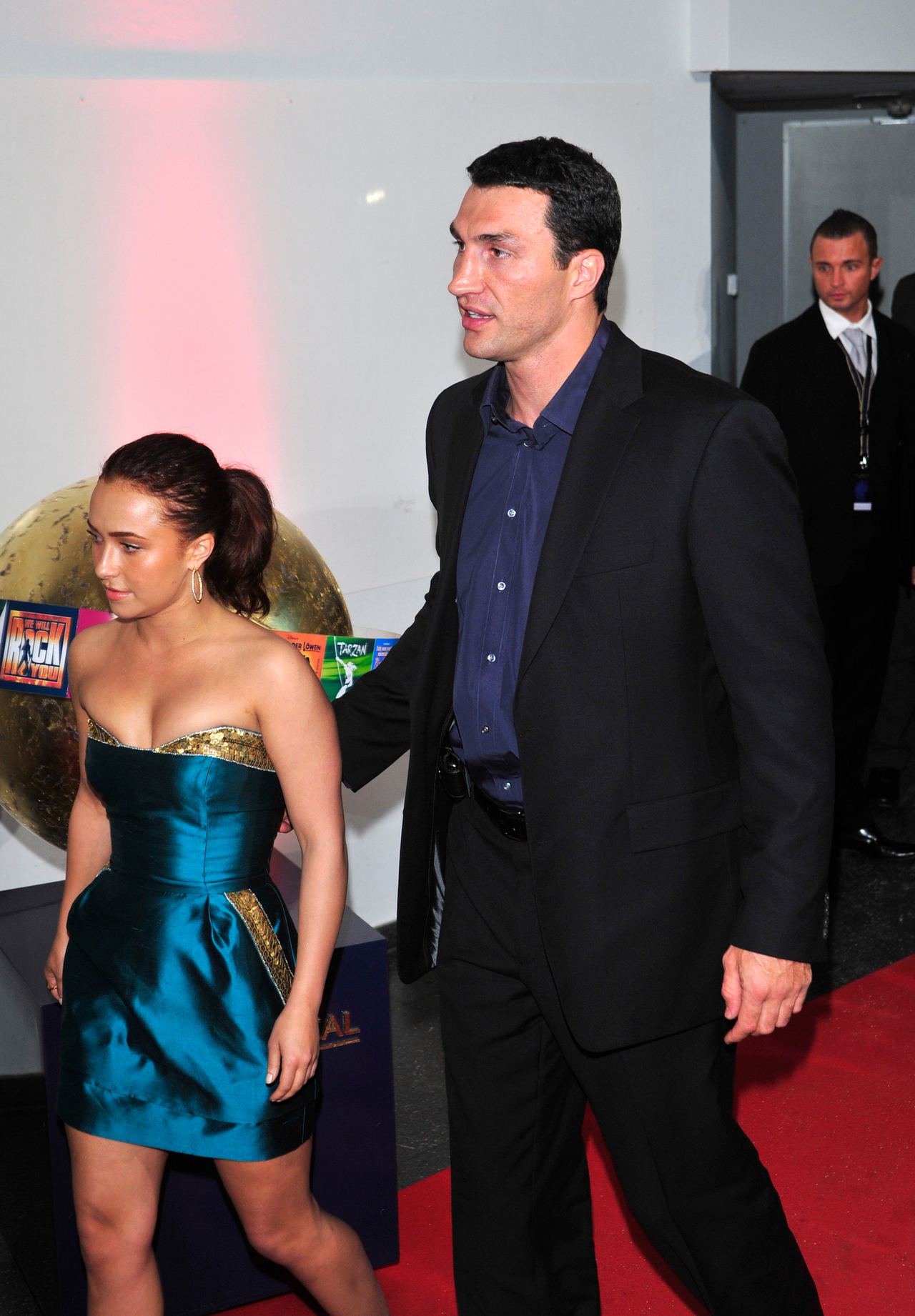 Panettiere was only 19 years old when she first encountered the heavyweight athlete, whom she later recalled looked like a chiseled Greek statue. She later admitted he was initially furious after she forgot to call him following the Super Bowl! | Source: Getty Images