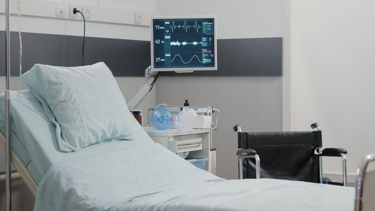 A hospital bed | Source: Magnific