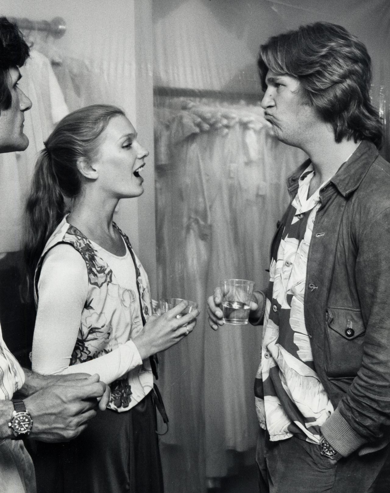 Susan Bridges and Jeff Bridges attend the opening of the Camp Beverly Hills Boutique on June 23, 1977 | Source: Getty Images