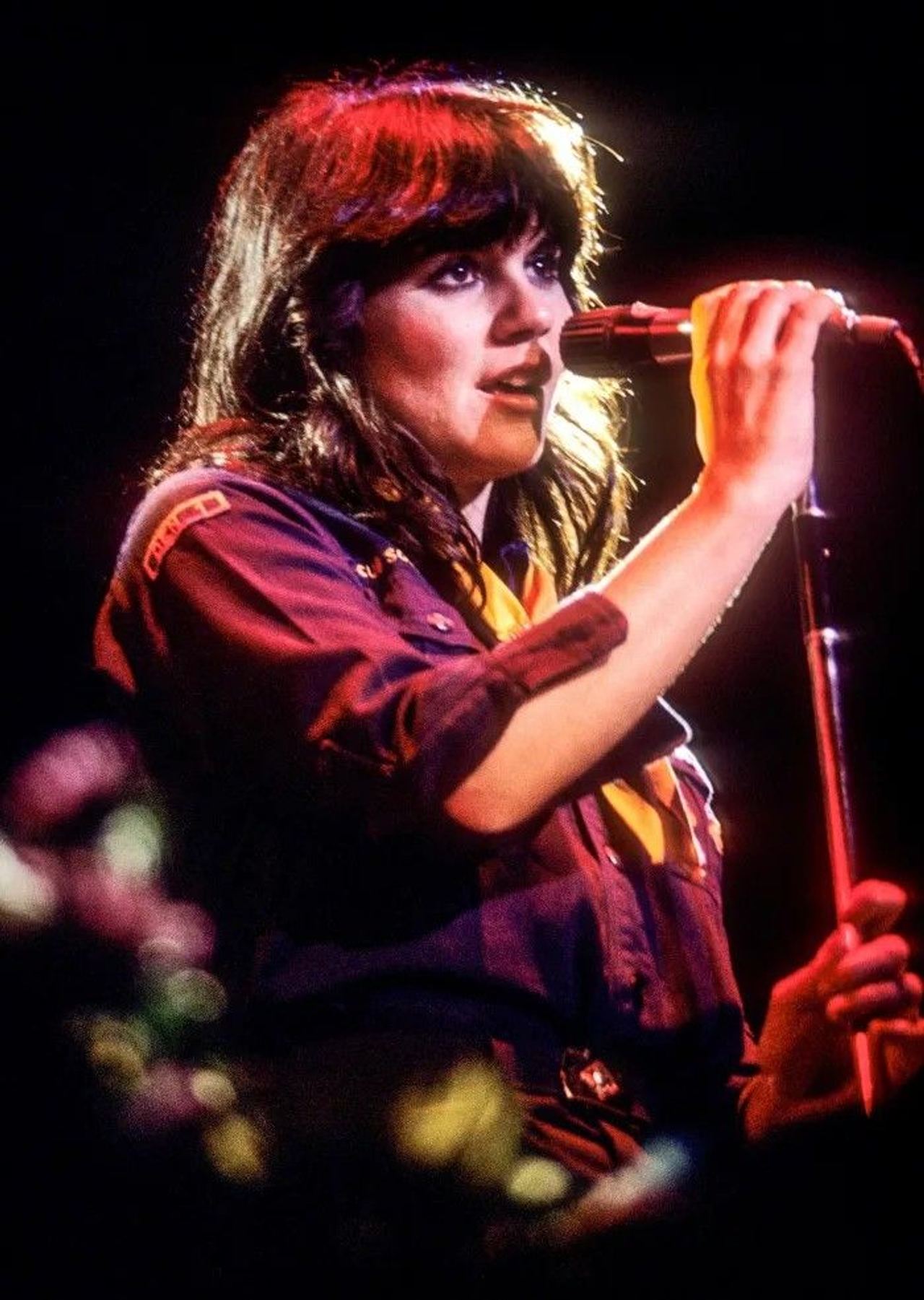 Linda Ronstadt’s ‘You’re No Good’ Reshapes Pop-Rock Radio and Secures Her Crown as the Queen of the ‘70s Sound in 1975 -