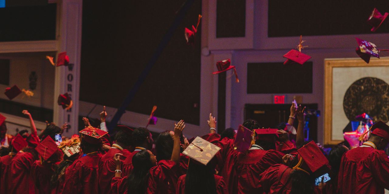 Seniors at graduation | Source: Pexels
