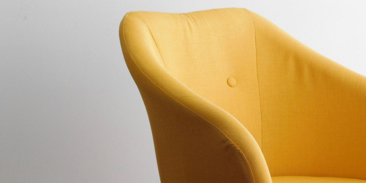 Yellow armchair | Source: Pexels
