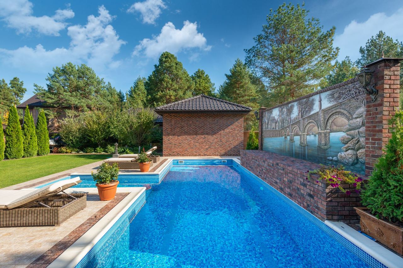 A pool | Source: Pexels