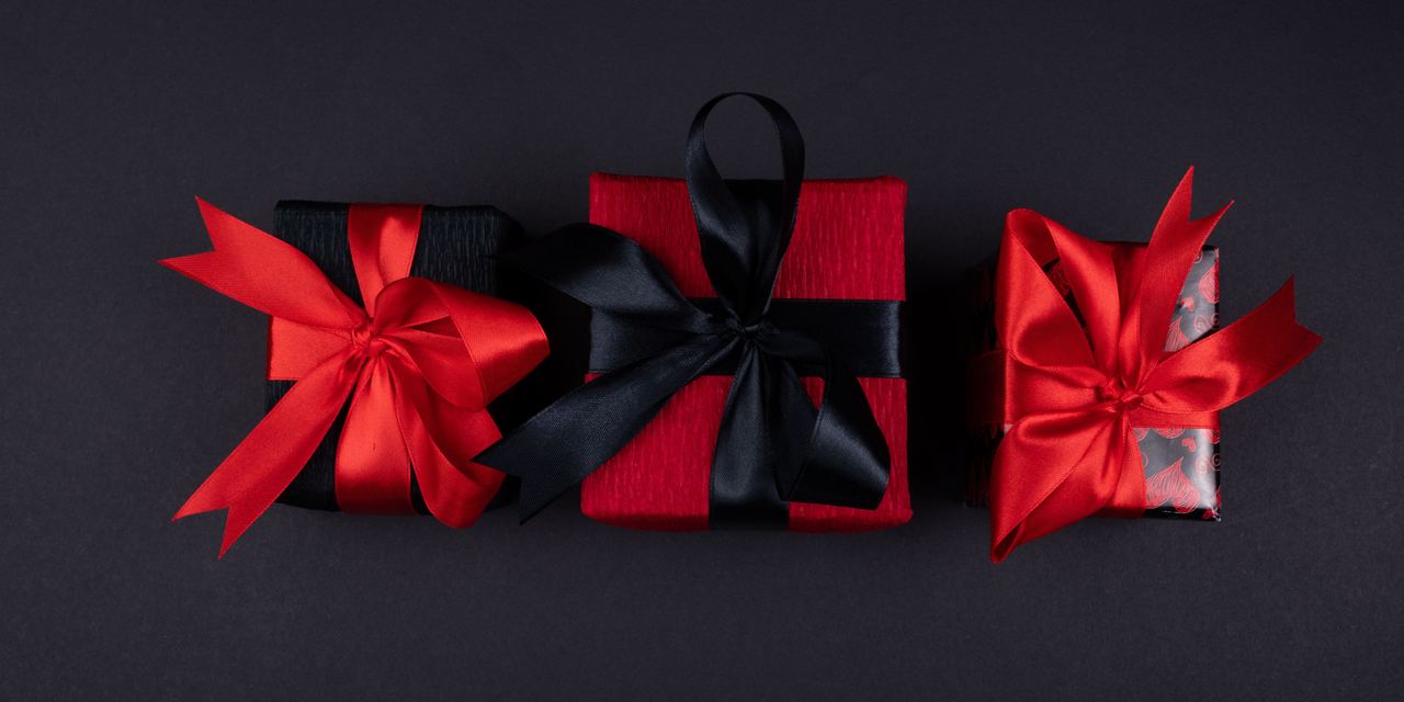 Gift boxes | Source: Pexels