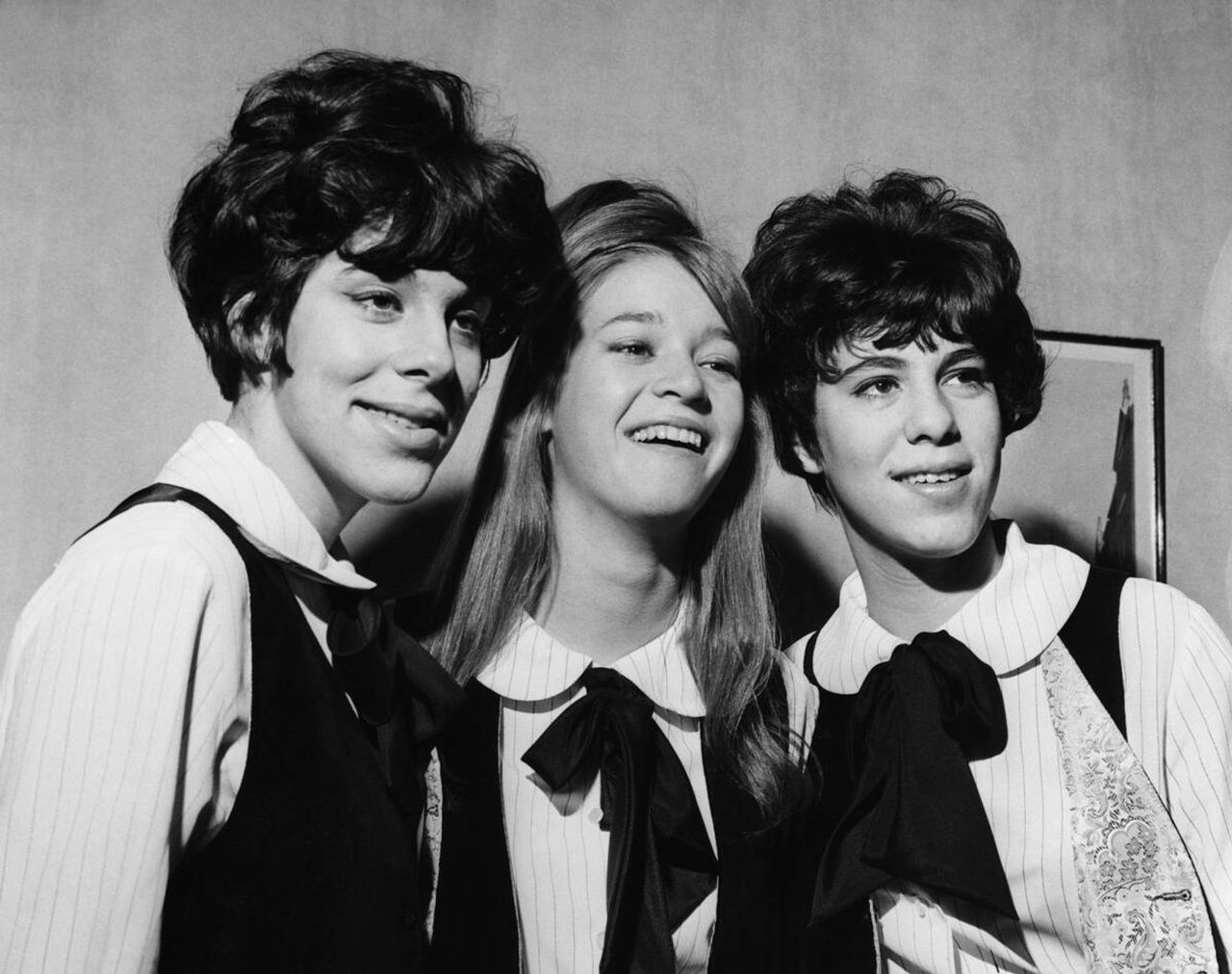 Mary Weiss dead: Singer in girl group the Shangri-Las was 75 - Los Angeles  Times