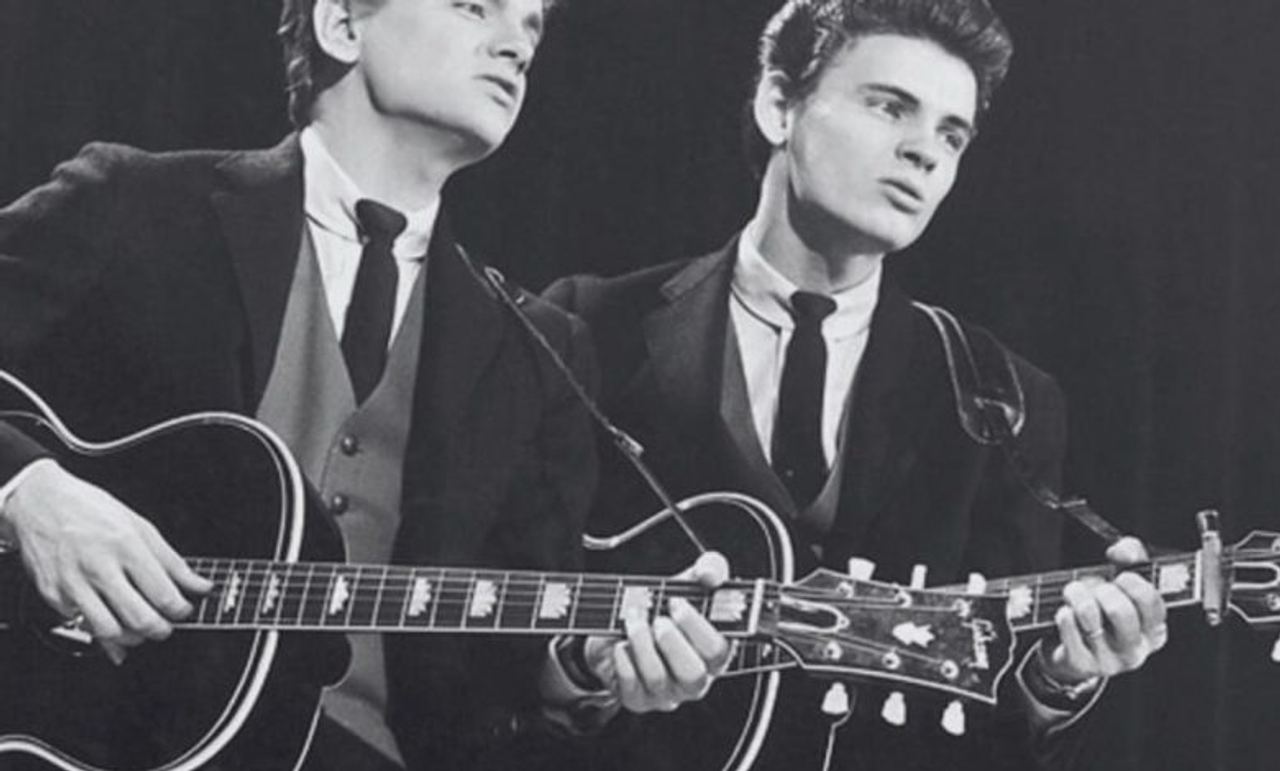 Released in the late 1950s, this gentle melody once ruled the charts with nothing but soft harmonies and quiet longing… 