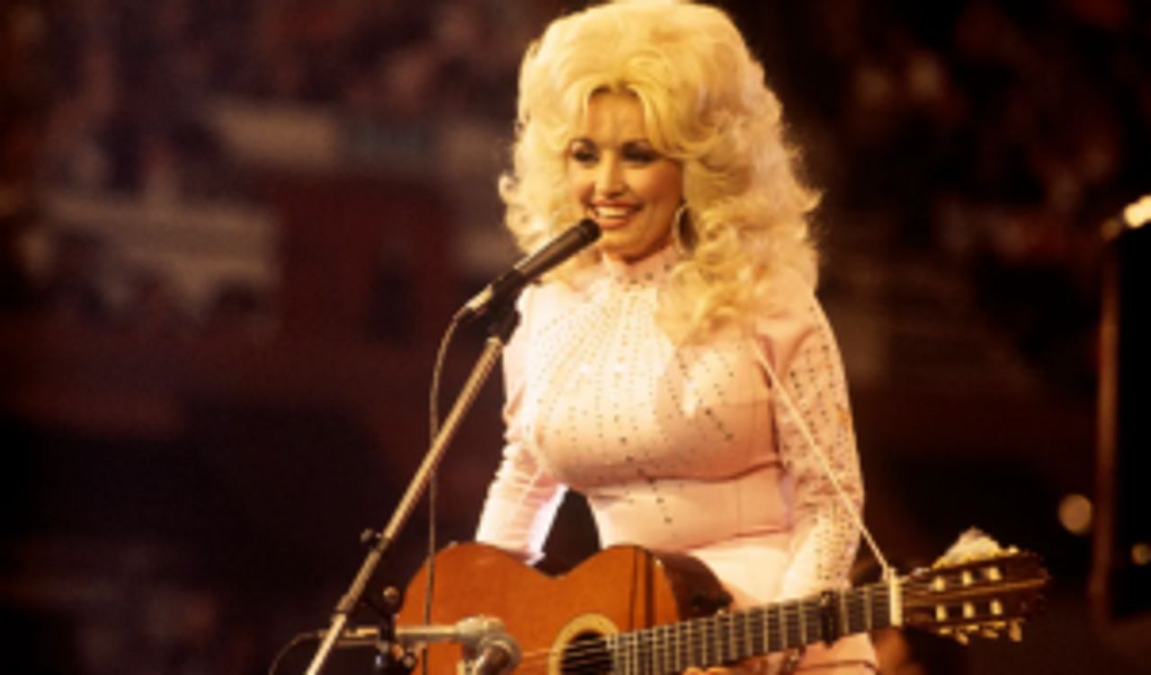The Heartbreaking Story Behind “I Will Always Love You” — The Farewell That Became One of the Most Beloved Songs Ever Wr