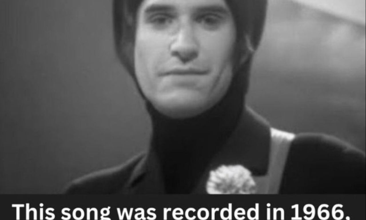 The Kinks’ ‘Sunny Afternoon’ Captures 1966’s Class Tensions and Transforms Pop with Bittersweet Irony