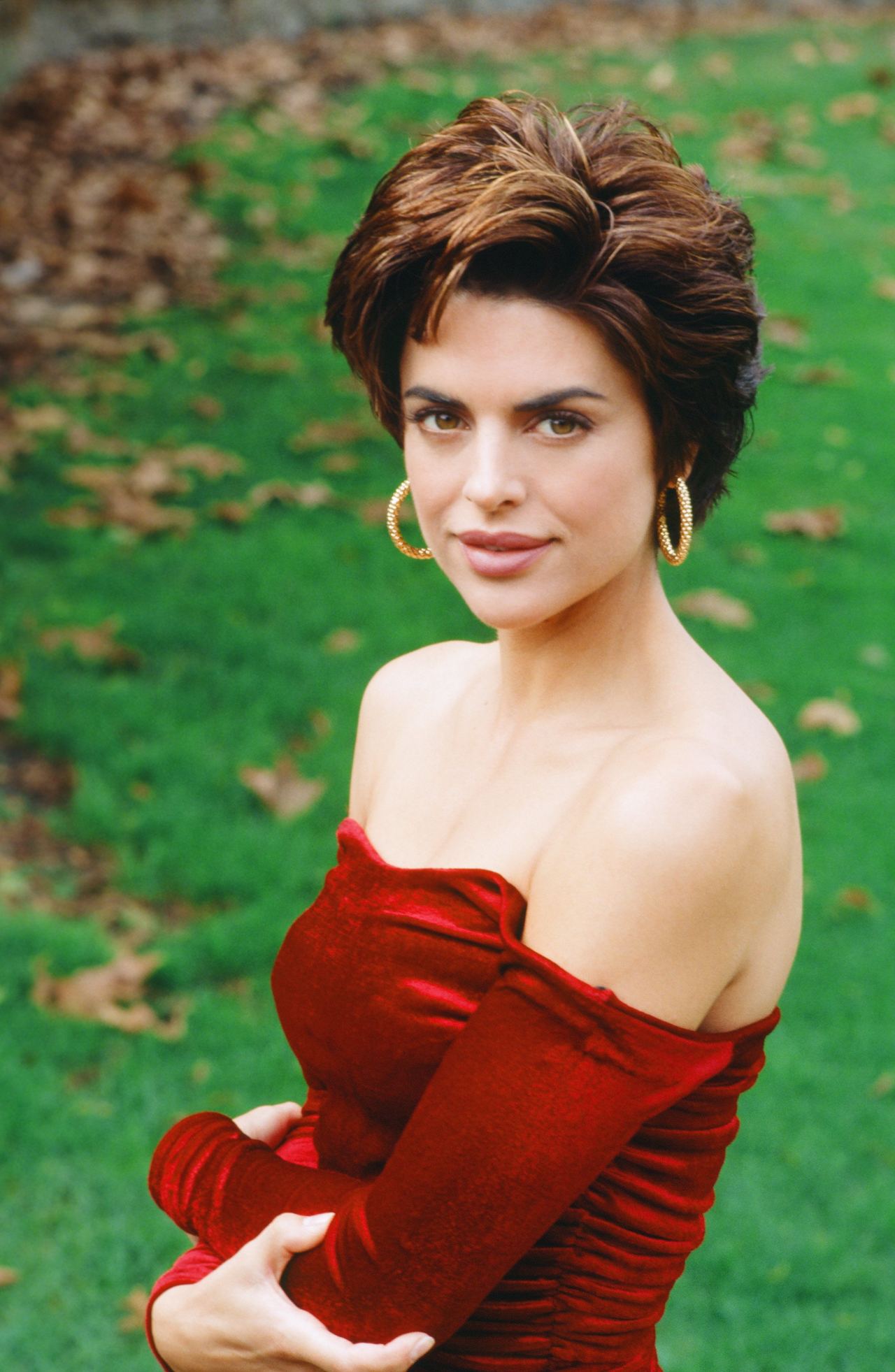 Lisa Rinna posing as Billie Reed from "Days of Our Lives" in 1992. | Source: Getty Images