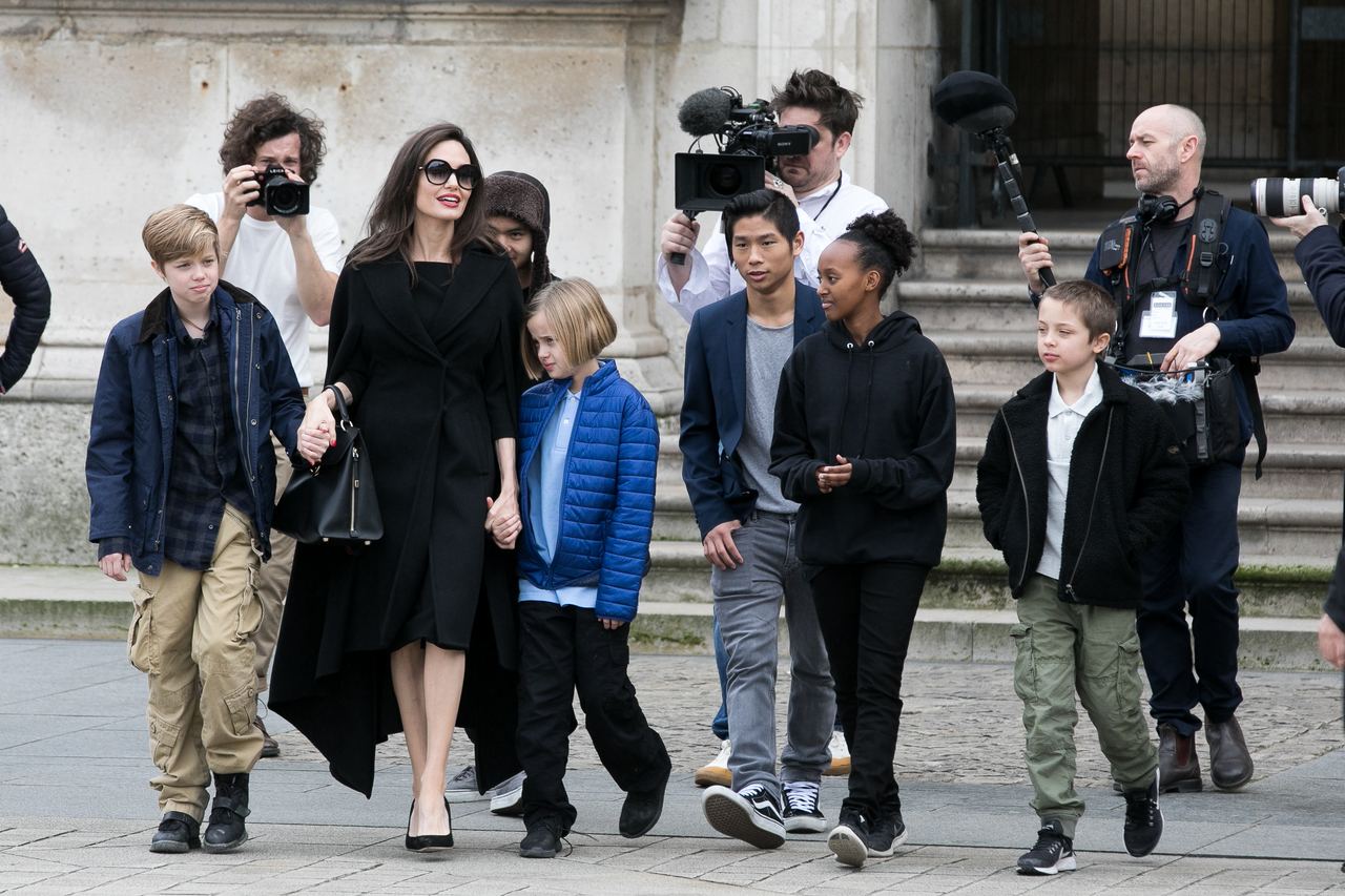 Angelina Jolie and several of her children were photographed leaving the Louvre Museum in Paris on Jan. 30, 2018. | Source: Getty Images