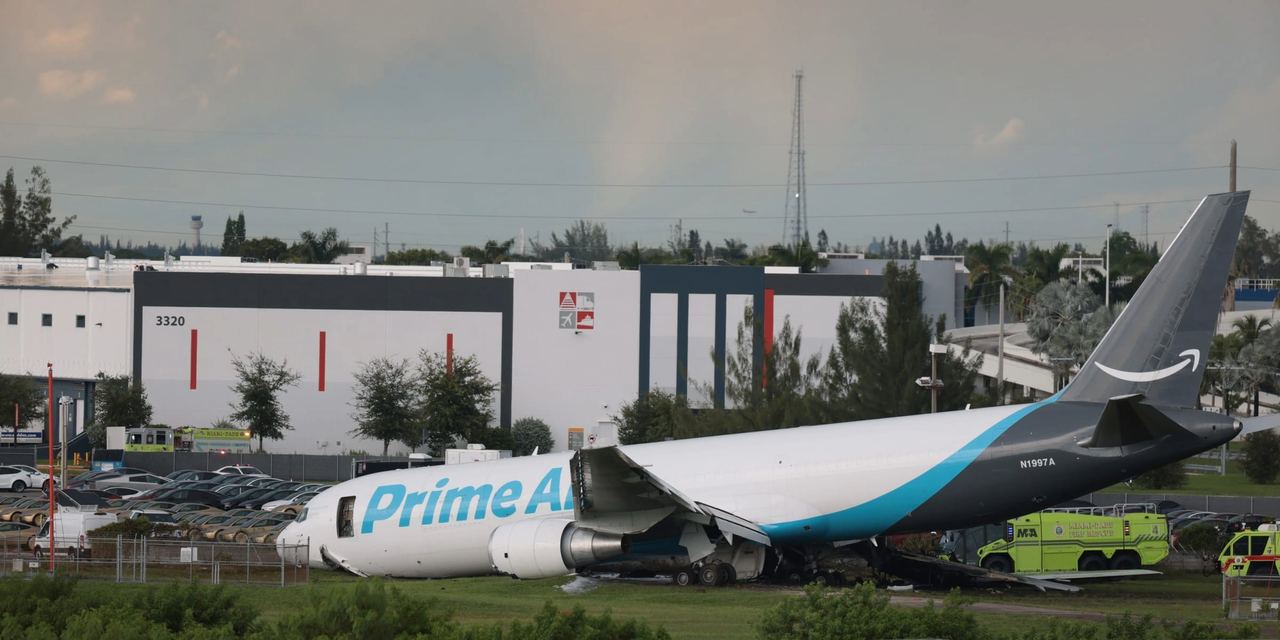 An Amazon Air cargo plane crashed at Miami International Airport | Source: Getty Images / Omahes