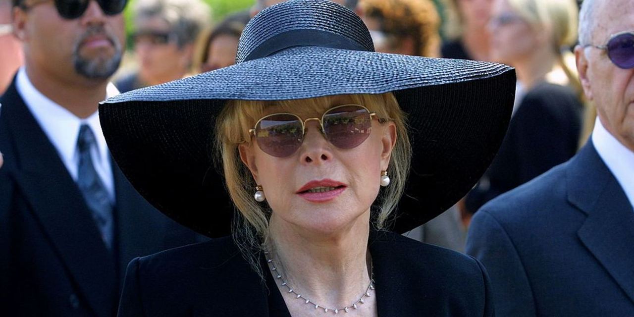 Barbara Eden | Source: Getty Images