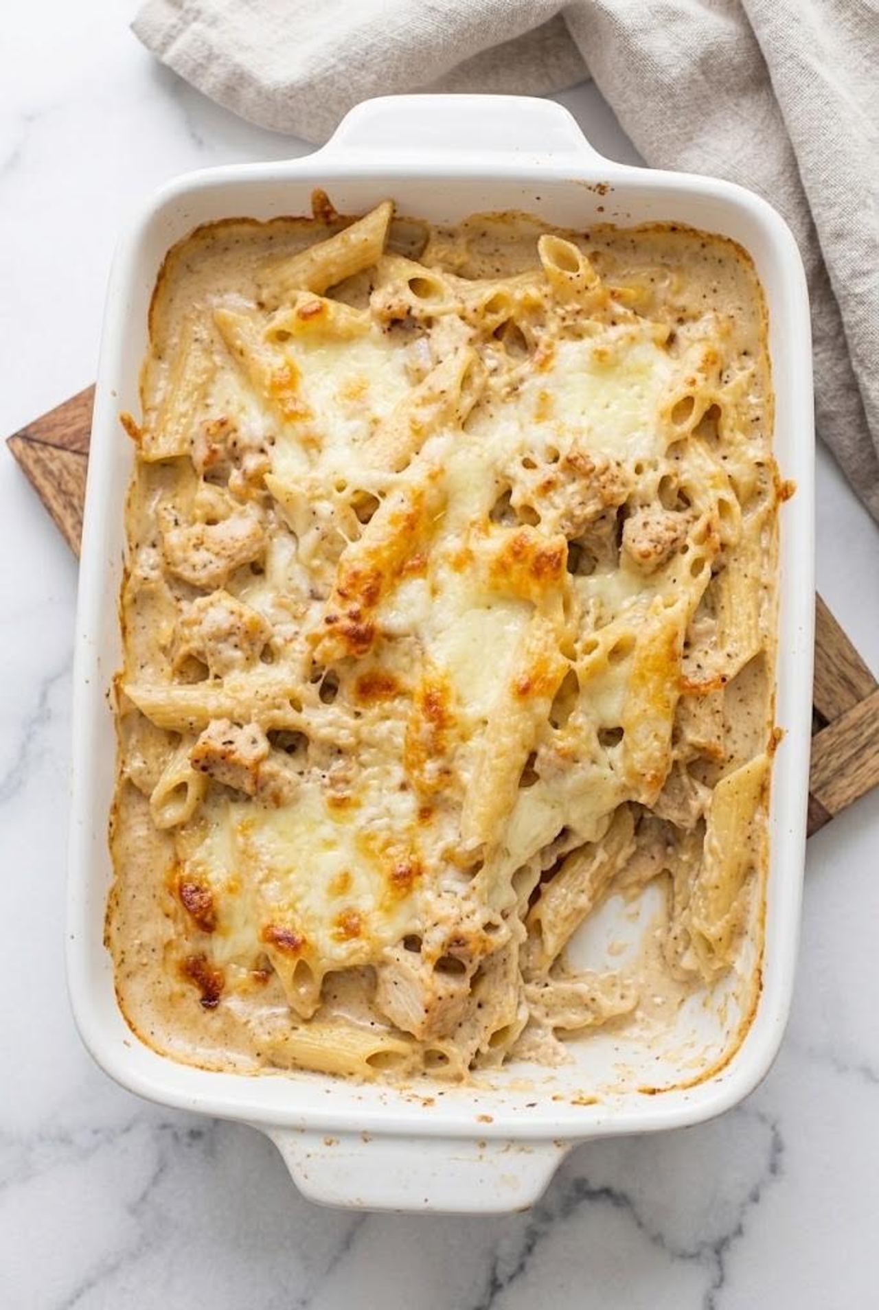 Cheesy Chicken Alfredo Bake