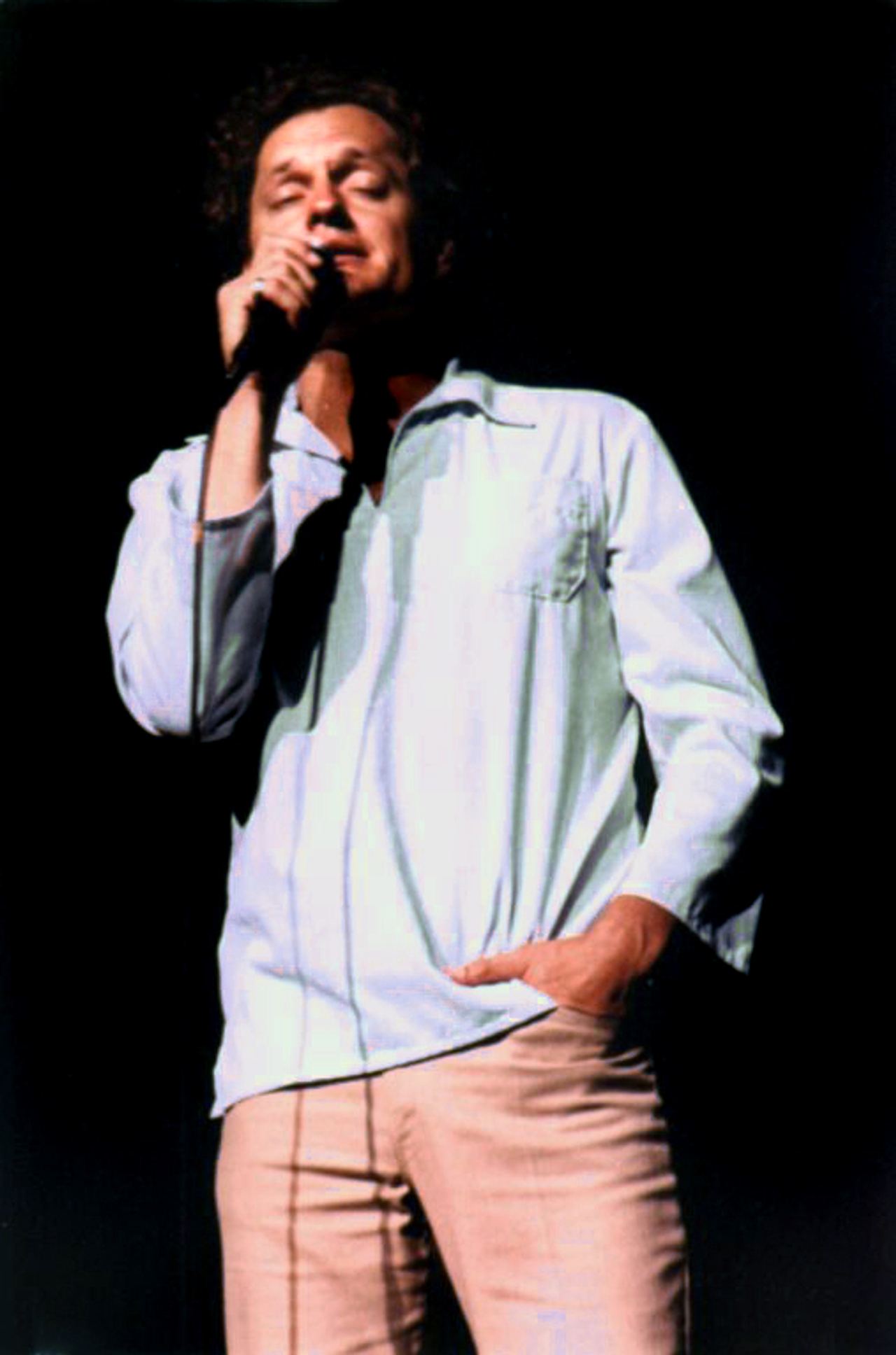 Harry Chapin singing