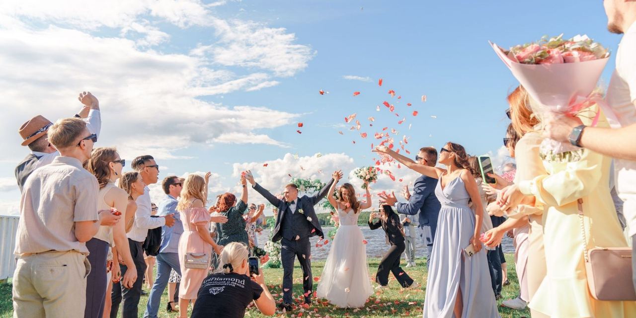 Newlyweds | Source: Pexels