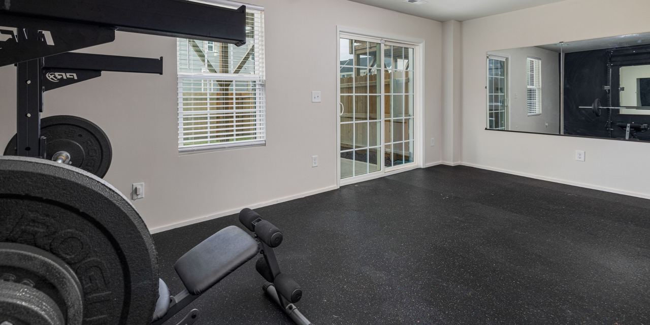 A home gym | Source: Pexels