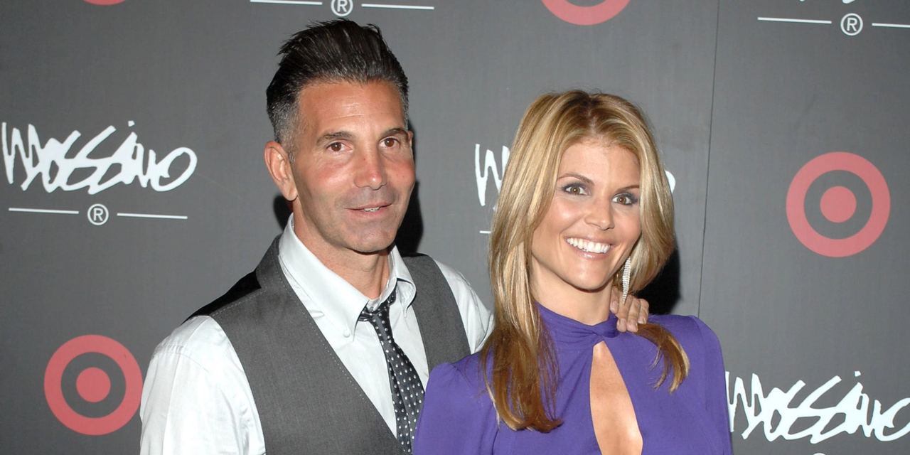 Mossimo Giannulli and Lori Loughlin | Source: Getty Images
