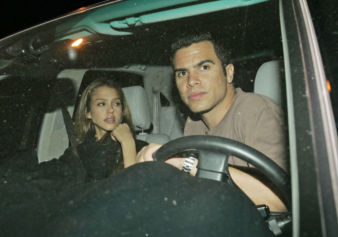 Jessica Alba and Cash Warren in 2006, two years after meeting on the set of Fantastic Four and two years before their 2008 courthouse wedding. | Source: Getty Images