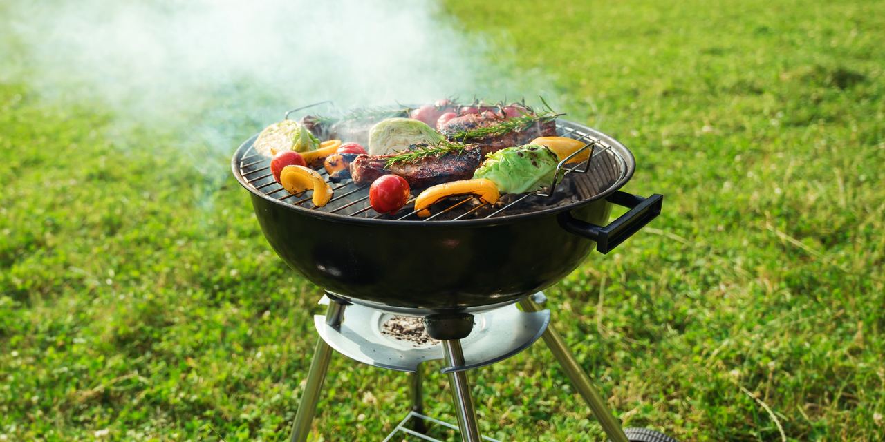 Food on a grill | Source: Shutterstock