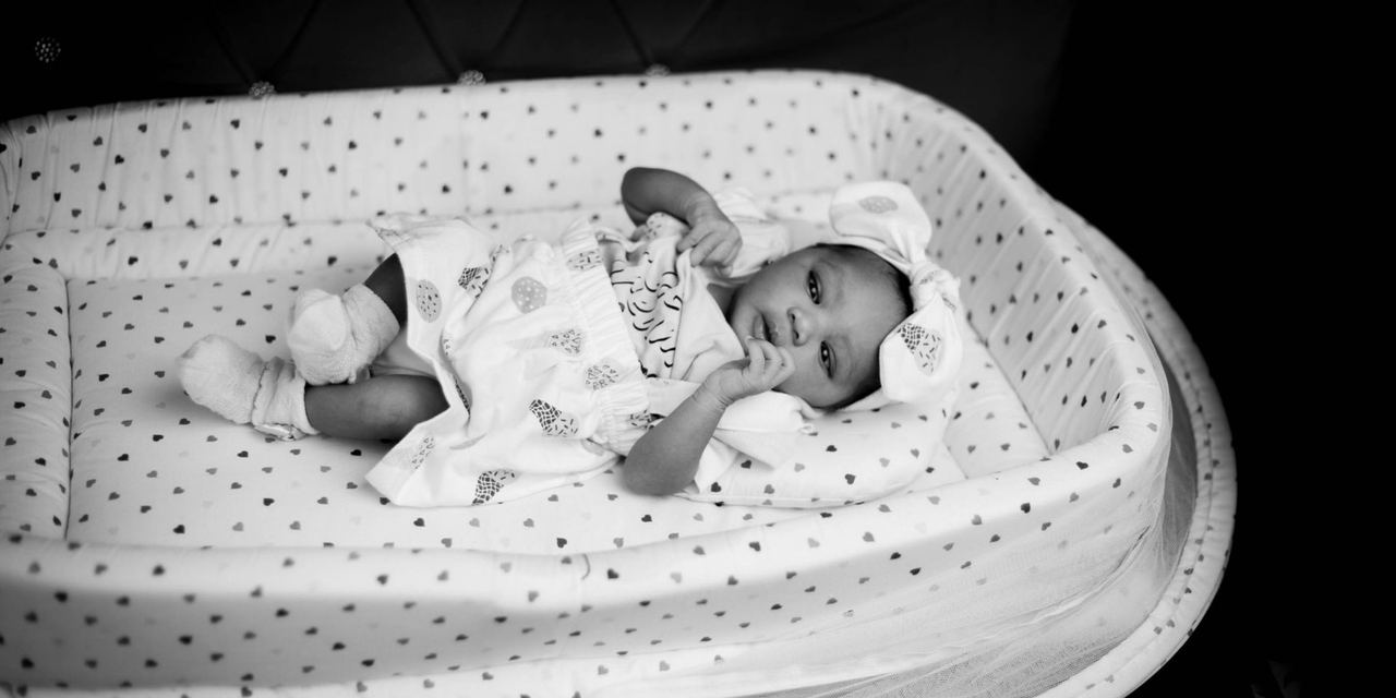 A baby in a crib | Source: Pexels