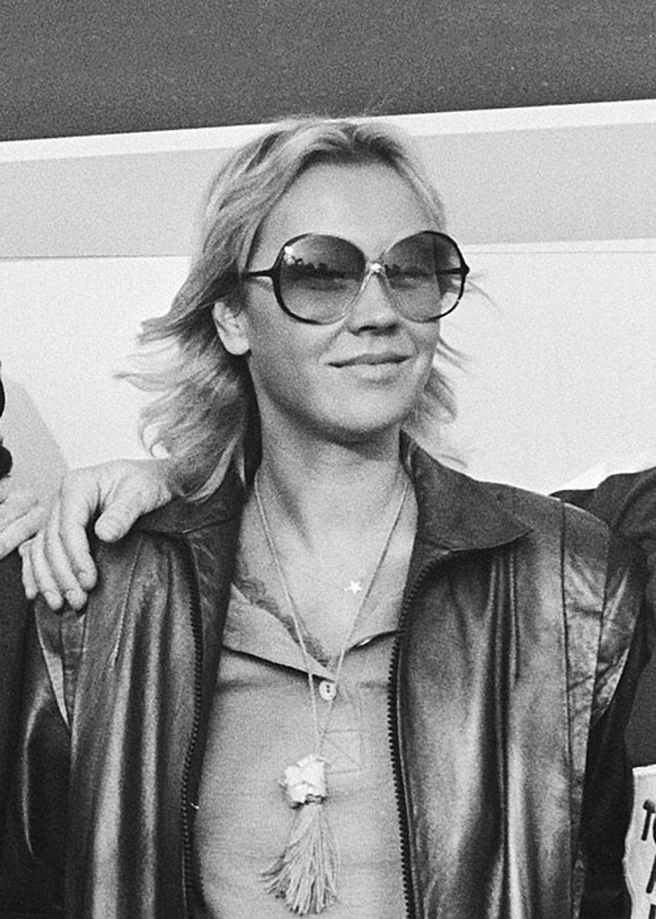Agnetha Fältskog arriving in Rotterdam on October 24, 1979
