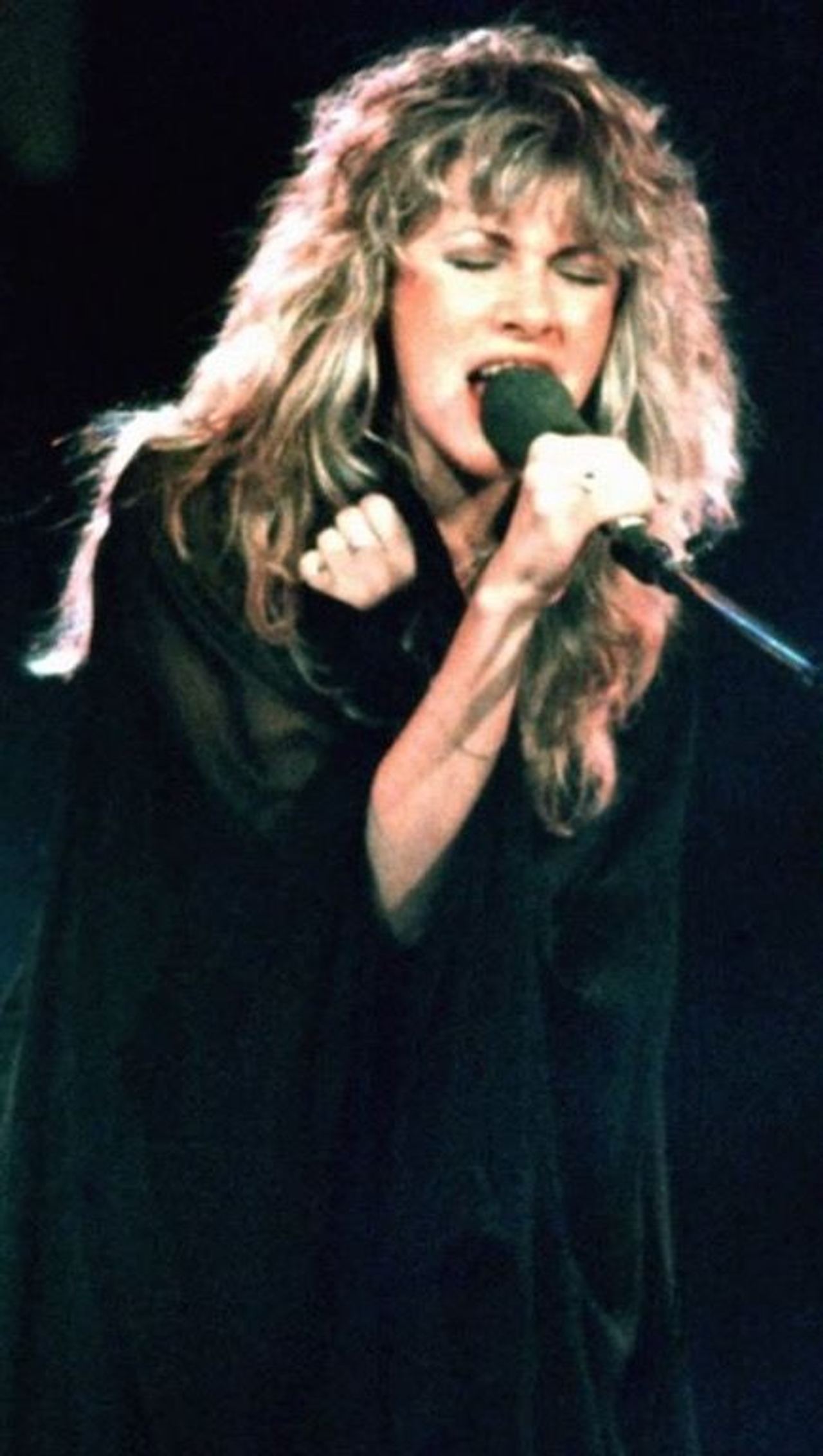 Fleetwood Mac performing The Chain