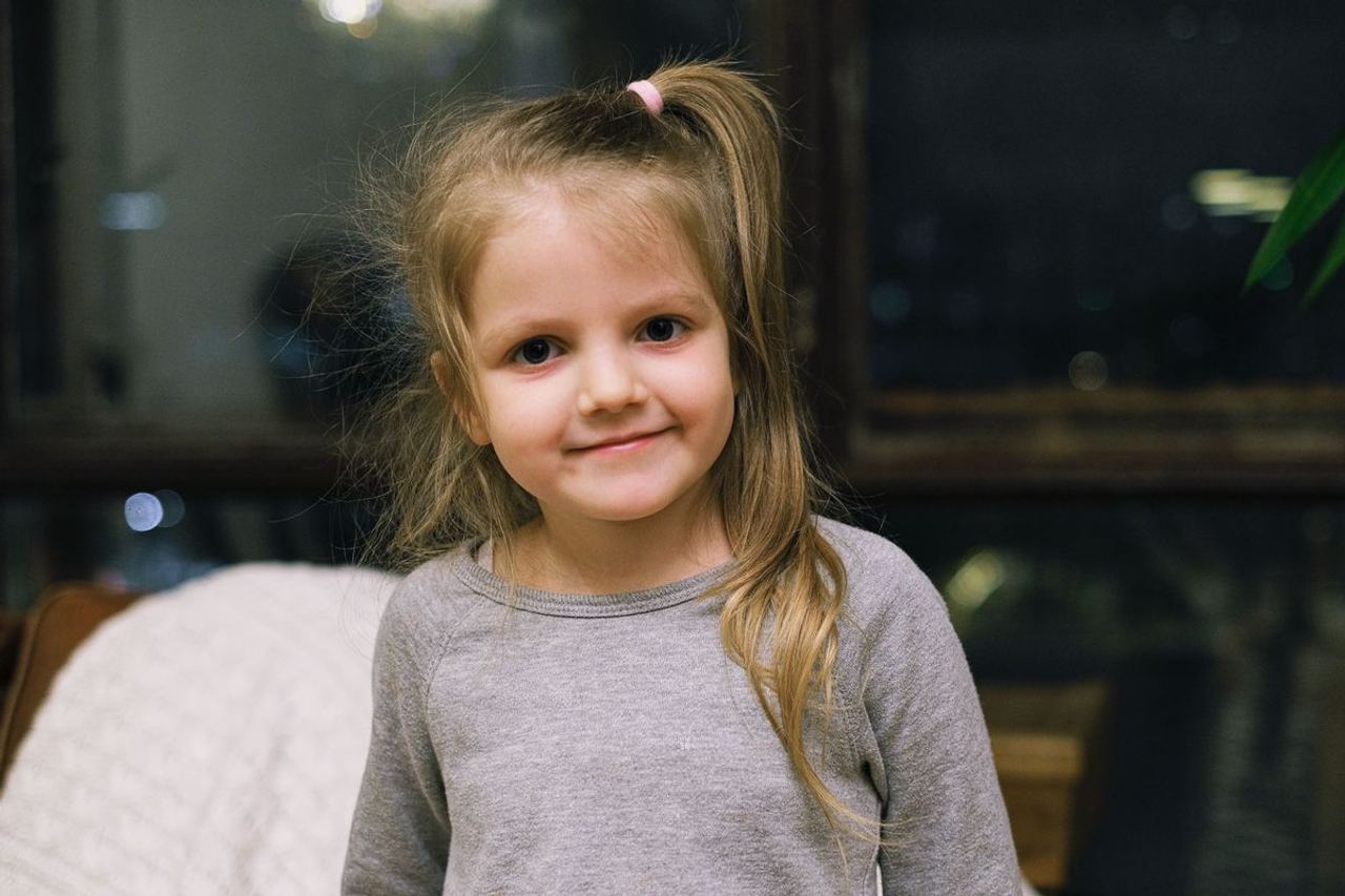 A 7-Year-Old Girl Found a Diamond Ring at the Grocery Store and Returned It to Its Owner – The Next Morning, a Stranger