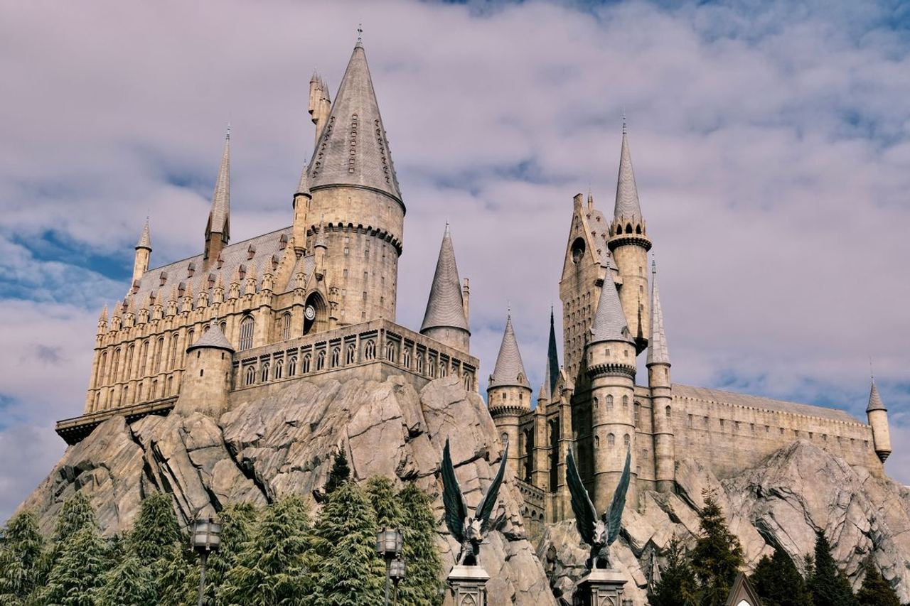 A Mother Had Been Saving for Months to Take Her Kids to the Wizarding World of Harry Potter – Then One Evening, She Foun