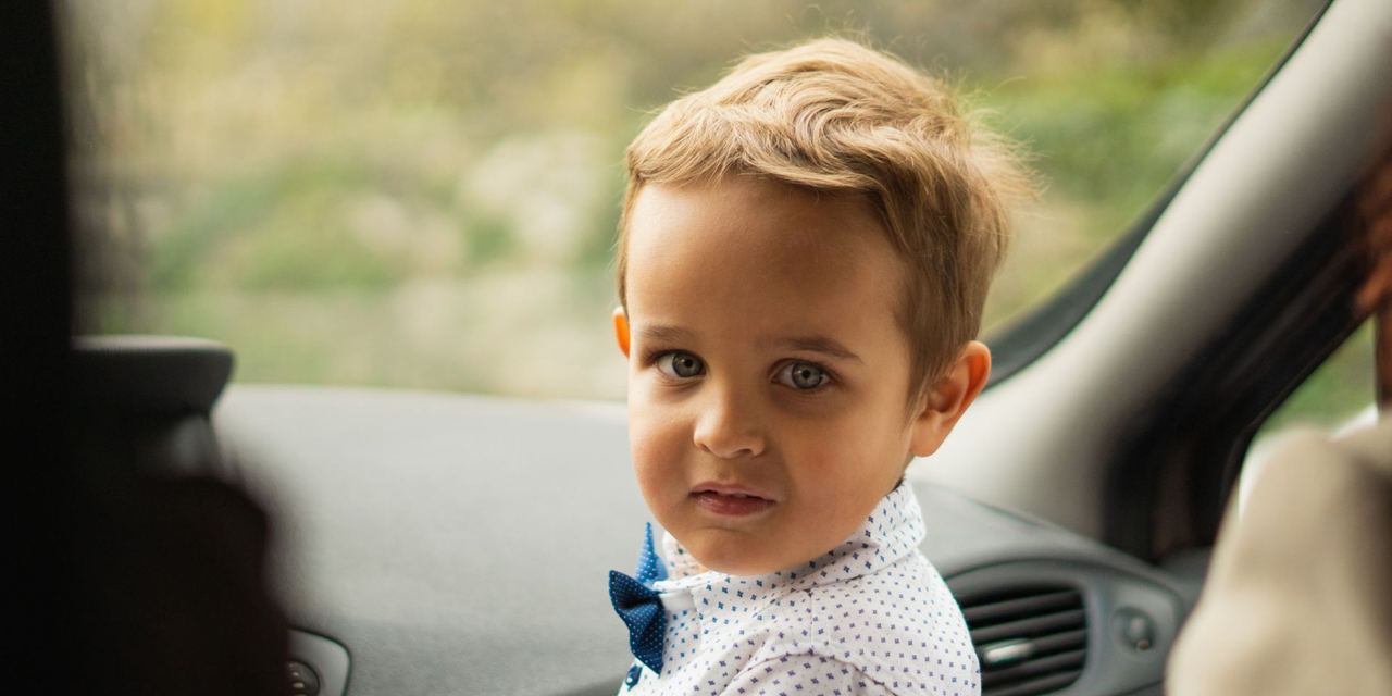 A boy in a suit | Source: Pexels