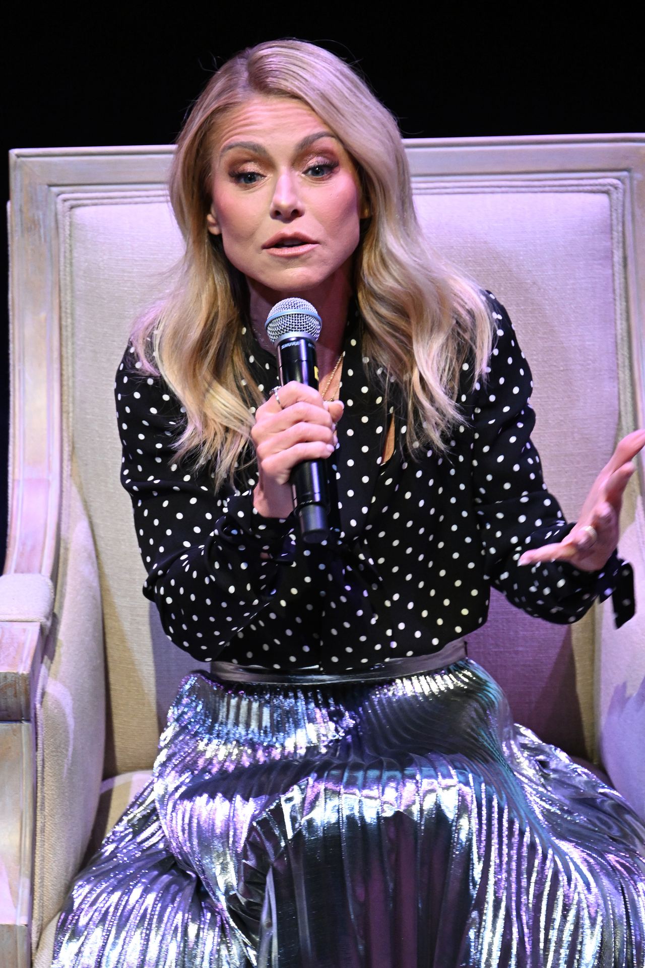 Kelly Ripa spoke animatedly about her book "Live Wire: Long-Winded Short Stories" during an October 2022 tour stop in Louisville, Kentucky, as the outspoken television host continued embracing the spotlight while maintaining her longtime cosmetic routine. | Source: Getty Images