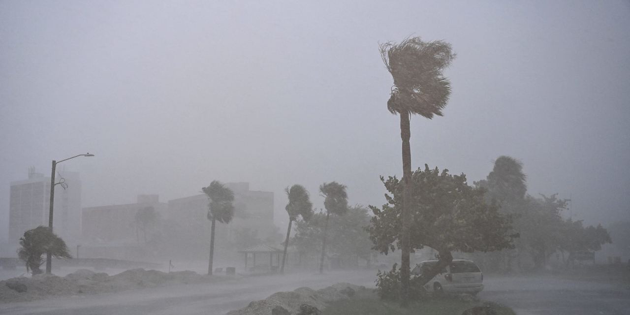 A hurricane approaches | Source: Getty Images