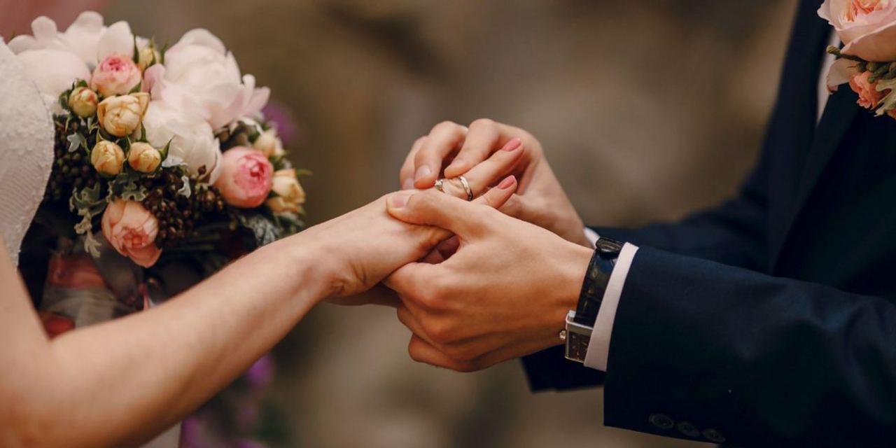 I Married a Terminally Ill Man Because It Was His Final Wish – After His Funeral, His Lawyer Knocked on My Door and Said