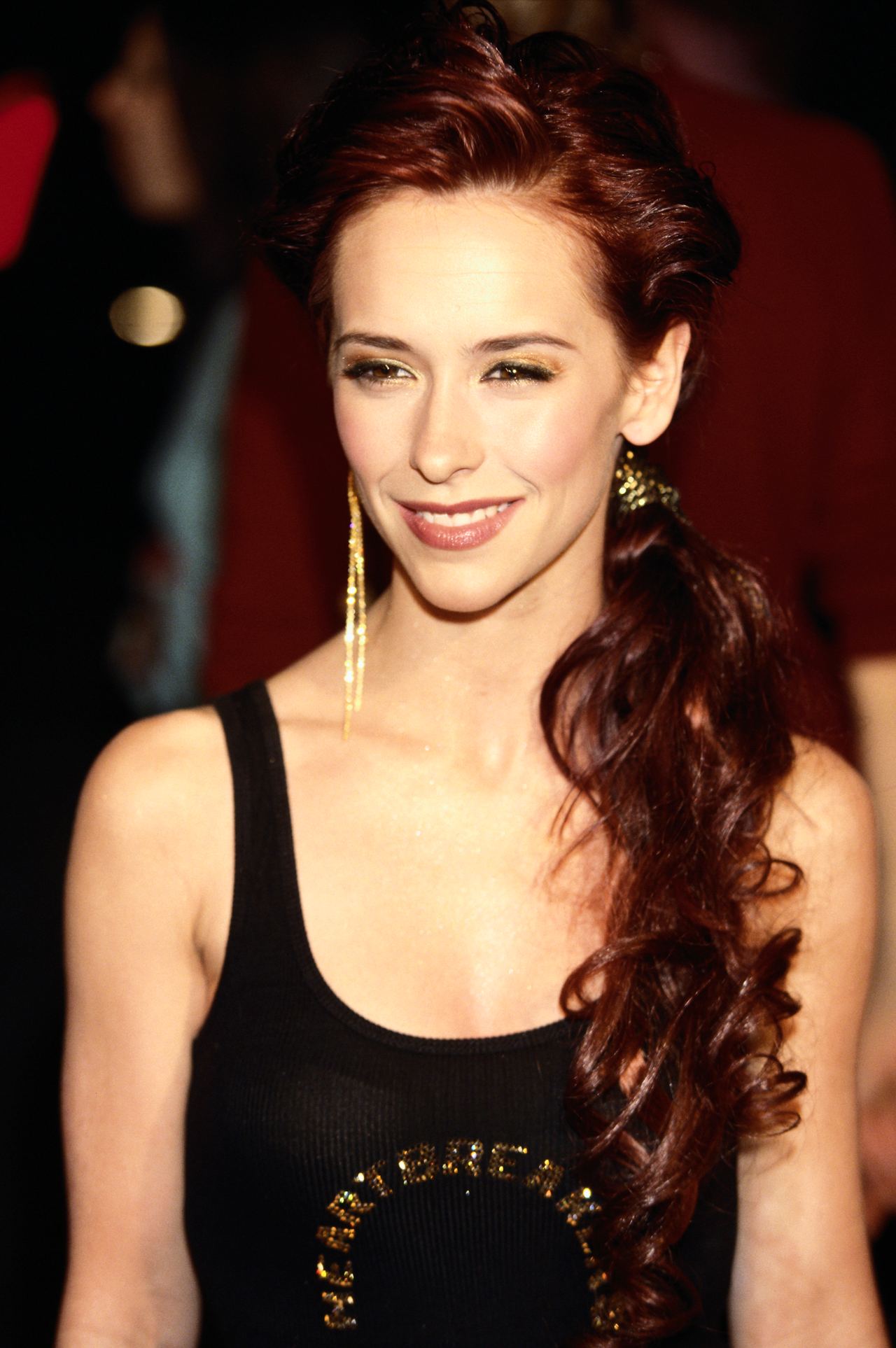 Jennifer Love Hewitt attends an event early in her career, before her acting success overshadowed her achievements in music. | Source: Getty Images