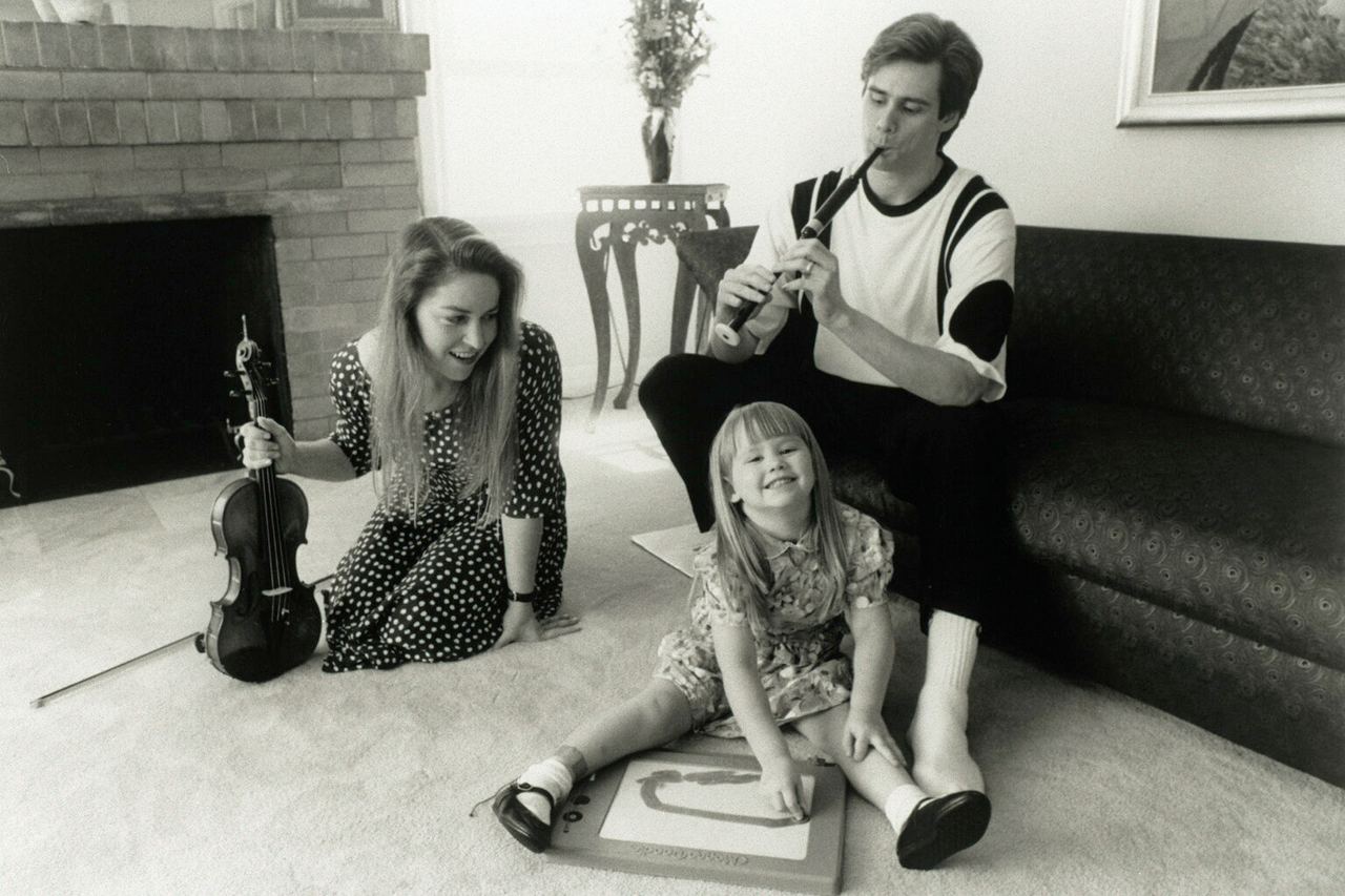 Carrey married Melissa Womer in 1987, and the former couple welcomed daughter Jane Erin Carrey before divorcing in 1995. Jane later remained an important part of his life, receiving a heartfelt acknowledgment during his 2026 César Awards speech. | Source: Getty Images