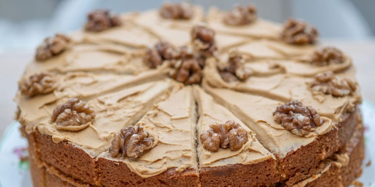MIL Asked Her DIL to Bring a Cake to a Family Reunion – When She Arrived, There Was No Seat for Her