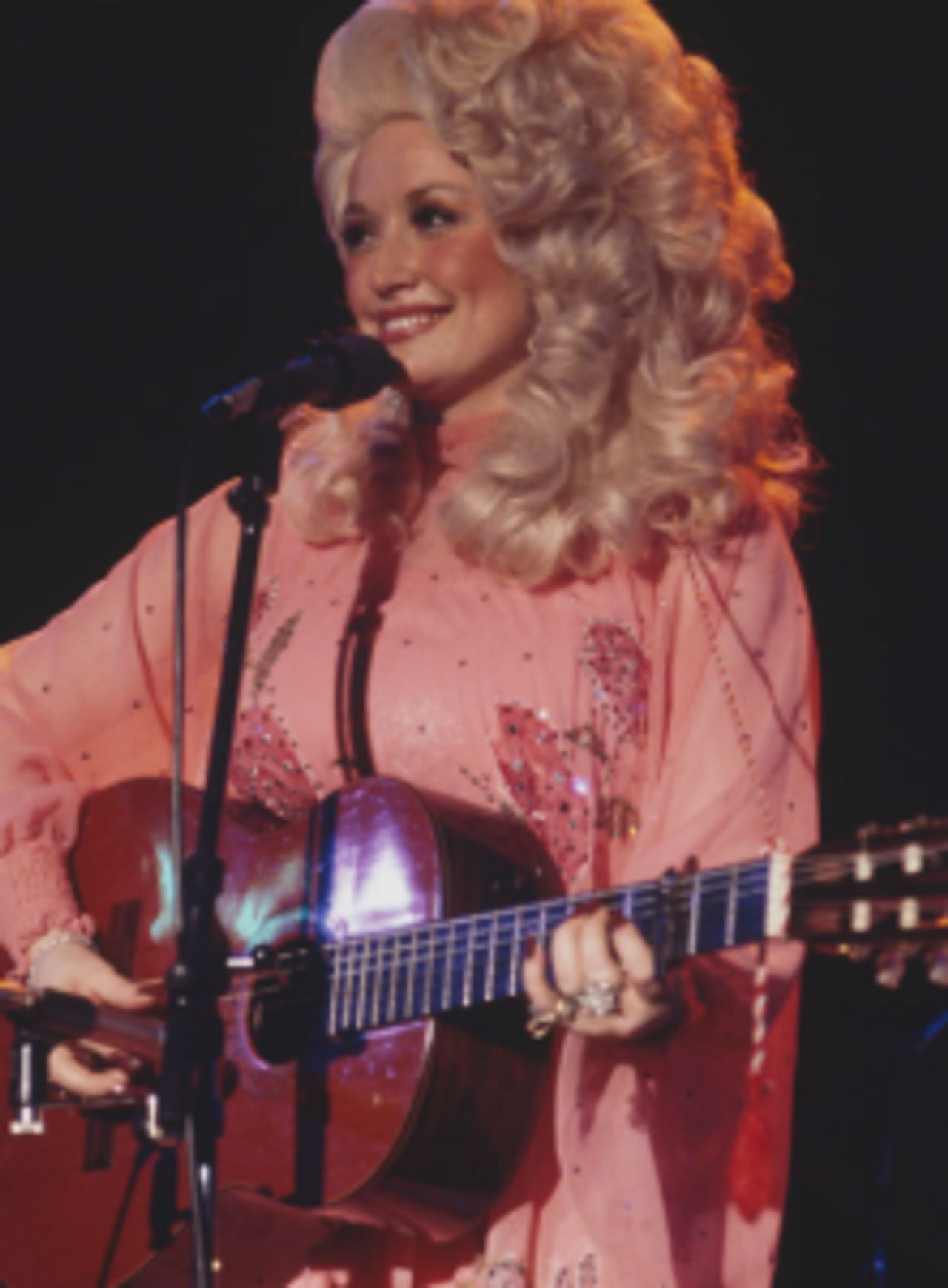 She Wrote This Song as a Goodbye to the Man Who Helped Build Her Career—Then It Became a Worldwide Phenomenon